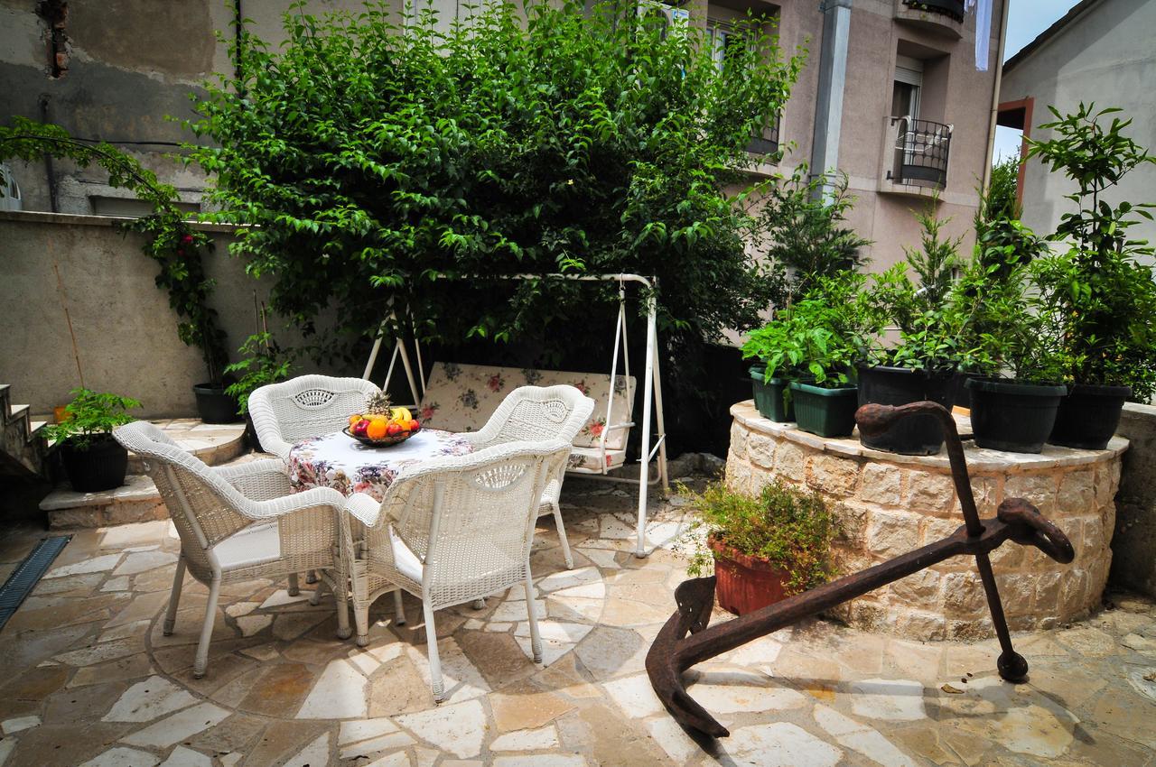 Apartment Edita ติวัต ภายนอก รูปภาพ